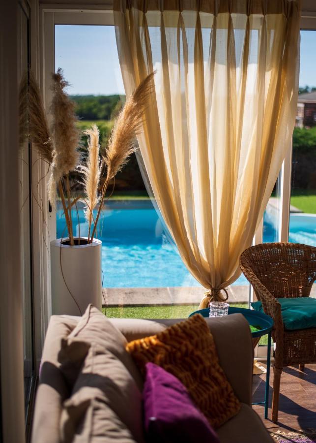 Lugon et l’Ile du Carney Chambre Vigne, Piscine Spa Fitness מראה חיצוני תמונה